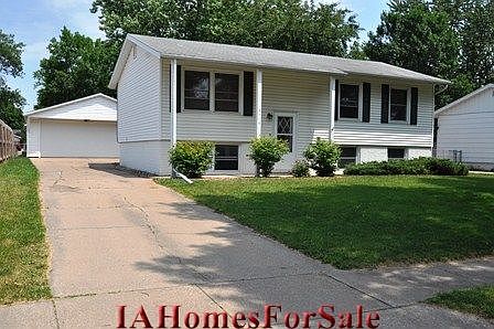 3716 Sprucewood Dr. NE