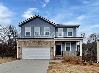 8113 Brookbend Dr, Douglasville, GA 30134