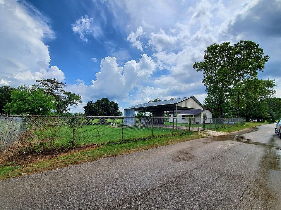 all fenced with covered park