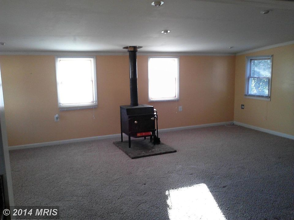 2nd image of 802 Joppa Farm Rd