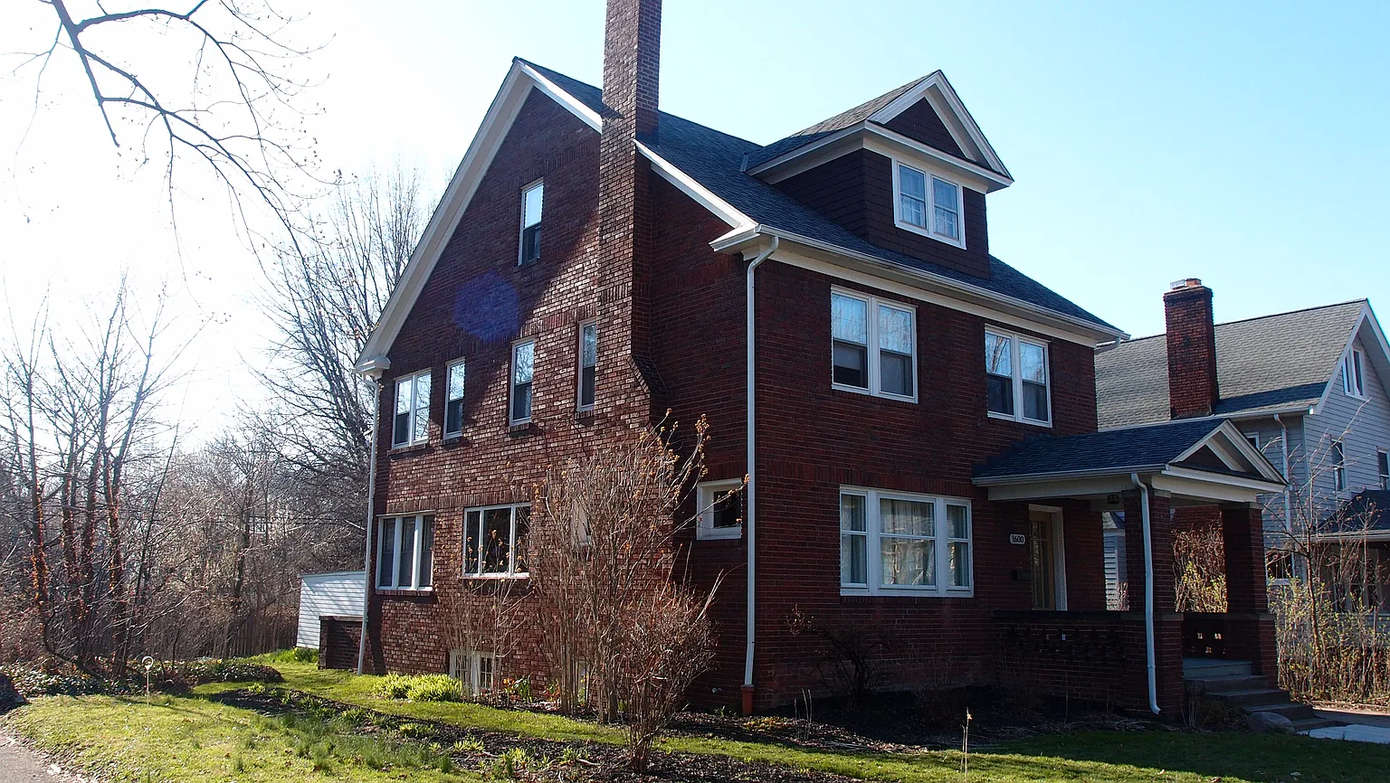 1600 Rydalmount Rd photo 1