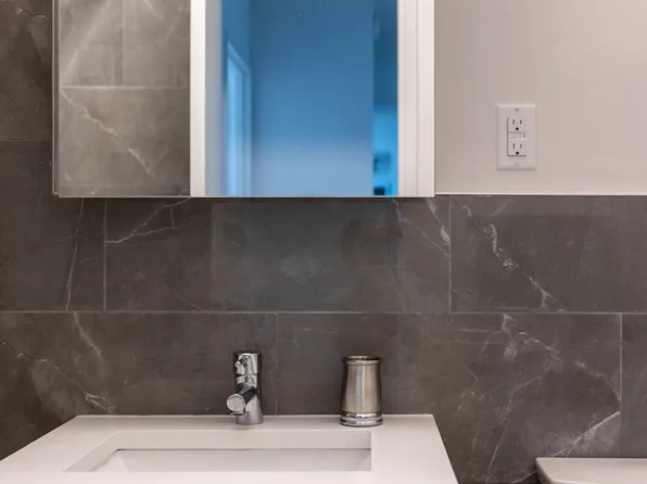 1952 1st Avenue image 6 of 29