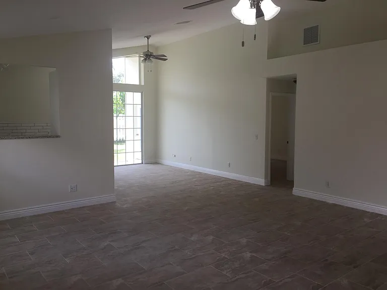 11308 Parkside Pl — Photo 14