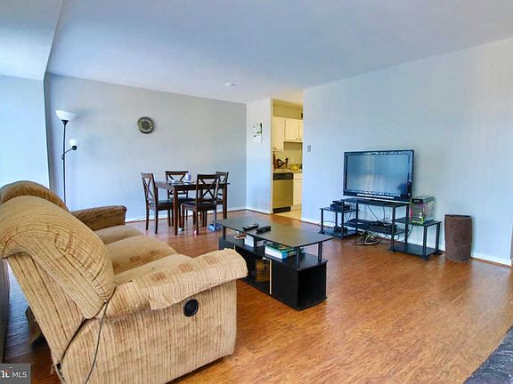 3rd image of 2401 Pennsylvania Ave APT 308