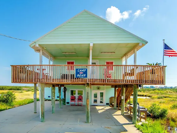 216 Peach St, Grand Isle, LA 70358