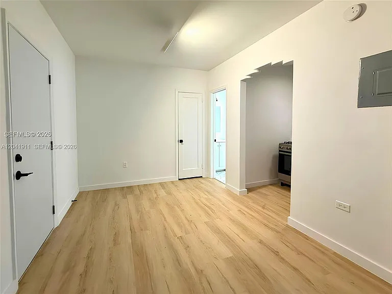 641 10th St #2 — Photo 5