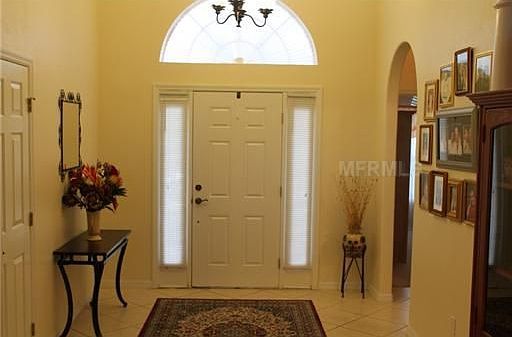 3rd image of 718 Knightsbridge Cir