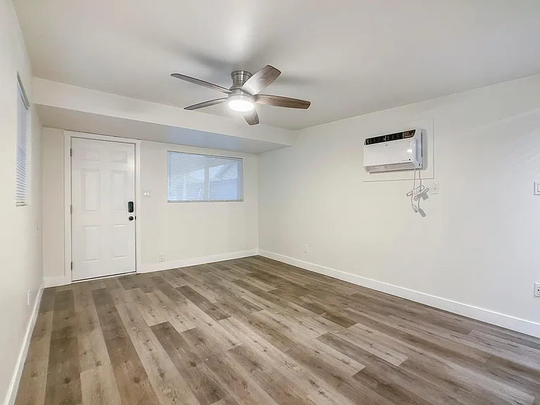3039 E Oak St #2 — Photo 7