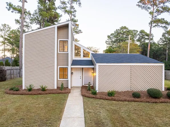 1800 Whisperwood St, Albany, GA 31721