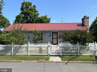 606 Spring Garden Ln, Dover, DE 19901