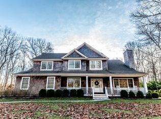 14 Spinnaker Way, Southampton, NY 11968