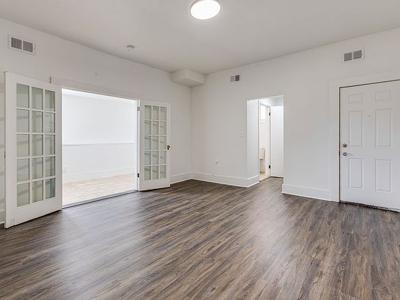 4th image of 705 Brownsville Rd Floor 2