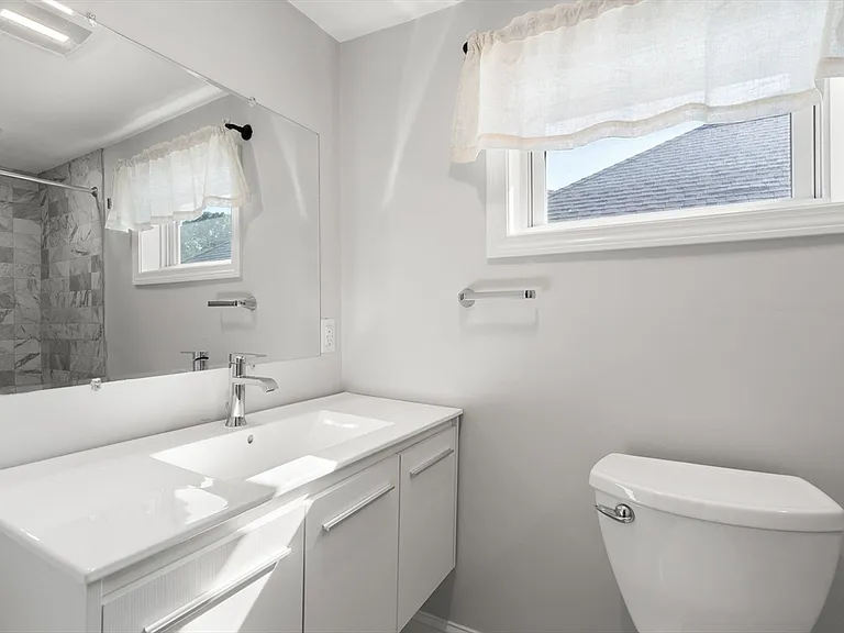 334 E Squantum St — Photo 34
