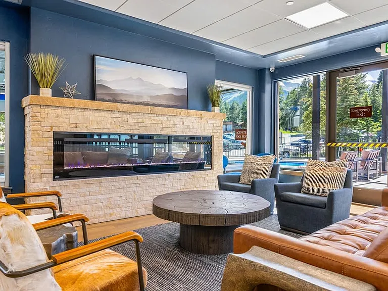 Building's Lounge
