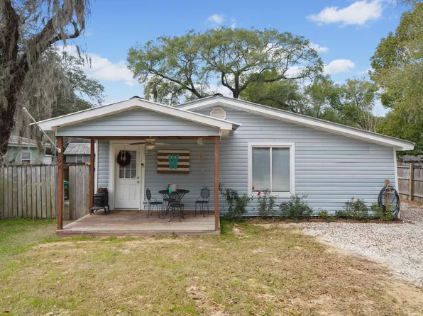 206 Jones Ave, Niceville, FL 32578