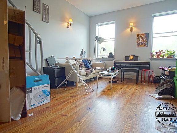 2nd image of 390 5th Ave APT 4F