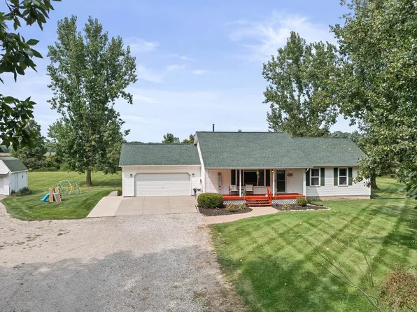 15450 Hunt Rd, Allenton, MI 48002