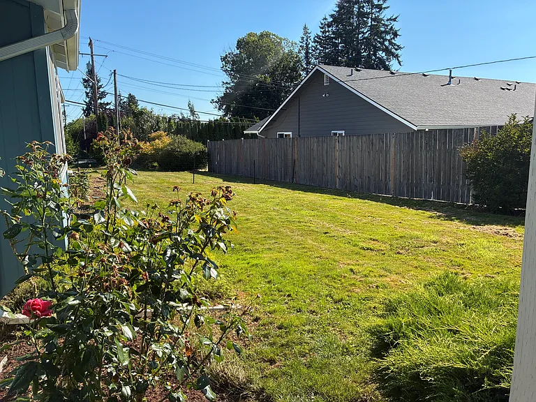 1302 Pine Ave — Photo 15