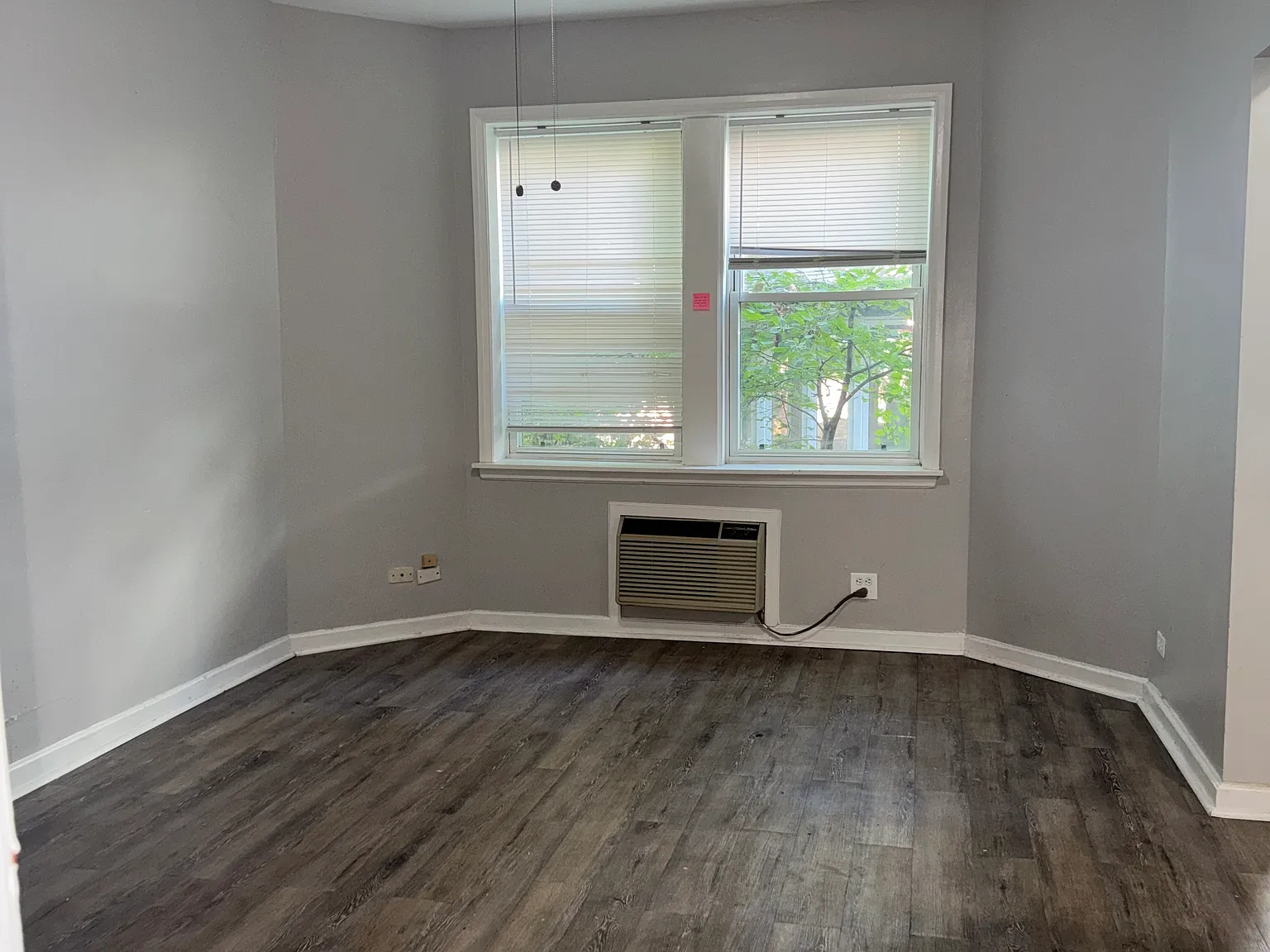 Studio, $1,050 — Photo 2