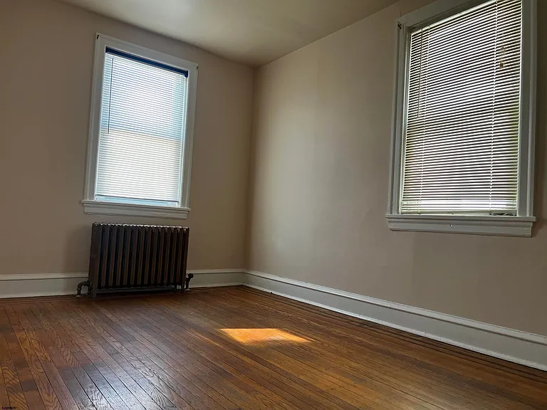 36 N Georgia Rear Ave — Photo 9