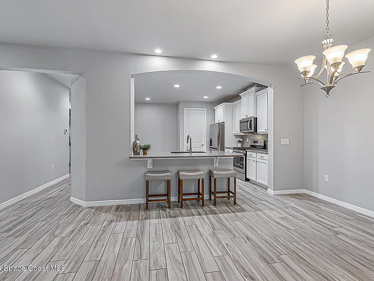 7544 Loren Cove Dr — Photo 29