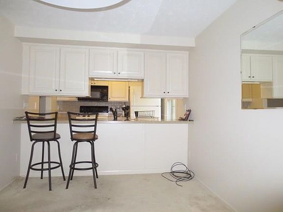 3rd image of 238 Willow Pond Way