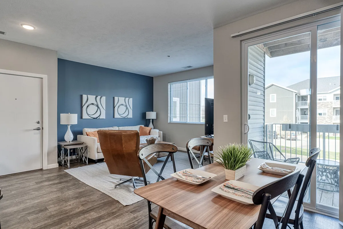 Piper Lakes Two Bedroom Model Apartment - Piper Lakes Apartment Homes