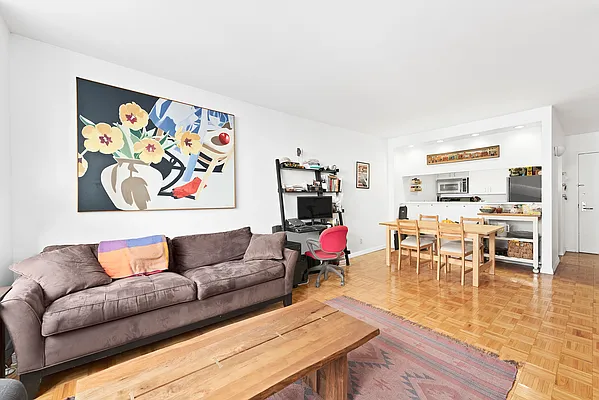 Rented by Compass | media 7