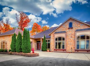 3060 N 186th St, Brookfield, WI 53045