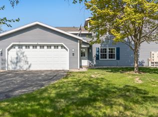 2504 Village Ln, Oshkosh, WI 54904