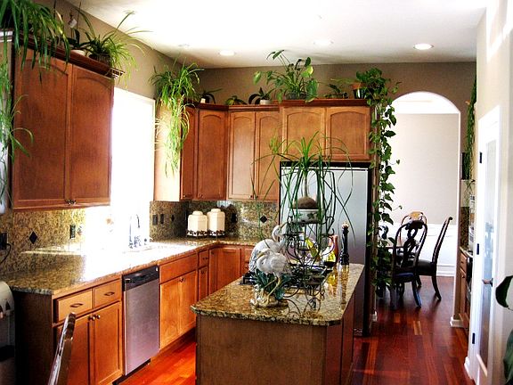 5th image of 8524 143rd Street Ct E