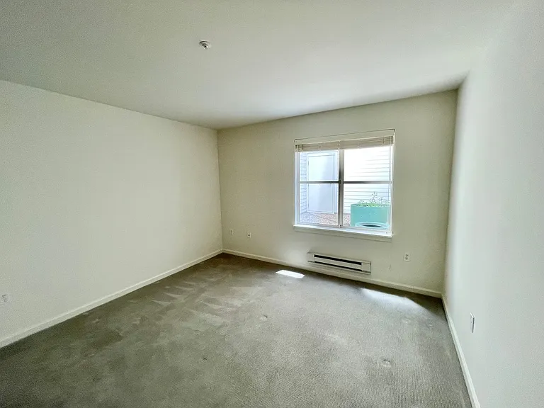 650 Chestnut St #104 — Photo 19