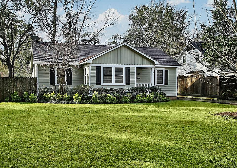 1st image of 1027 Gardenia Dr