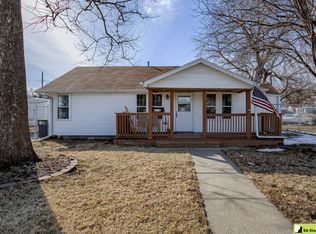 8016 N 29th St, Omaha, NE 68112