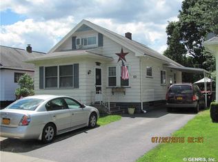 82 Castleford Rd, Rochester, NY 14616