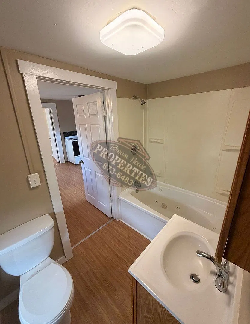 21 Spruce — Photo 3