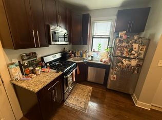 919 N Damen Ave #2R, Chicago, IL 60622