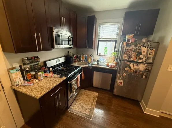 919 N Damen Ave #2R, Chicago, IL 60622
