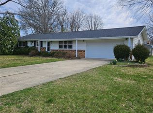 2625 4th St, Charleston, IL 61920