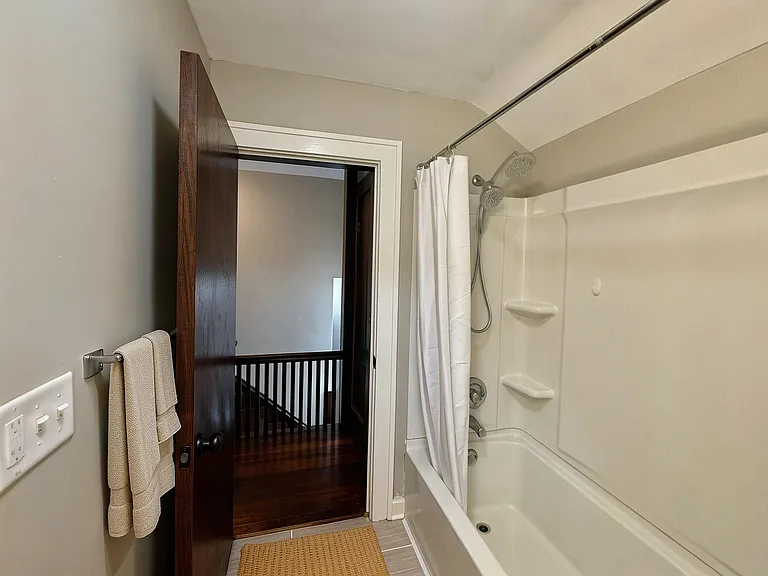 Full Bathroom virtually staged
