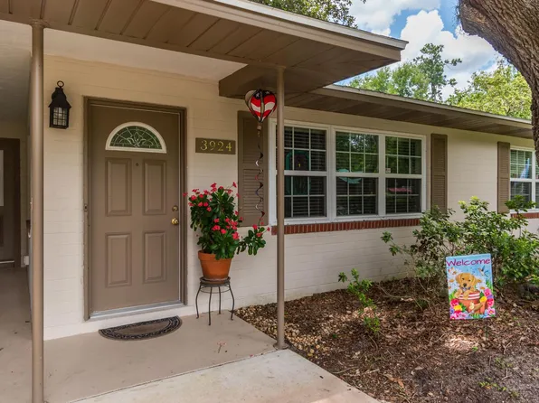 3924 NW 14th St, Gainesville, FL 32605