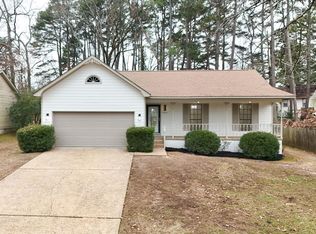 12621 Timber Bend Dr, Little Rock, AR 72211