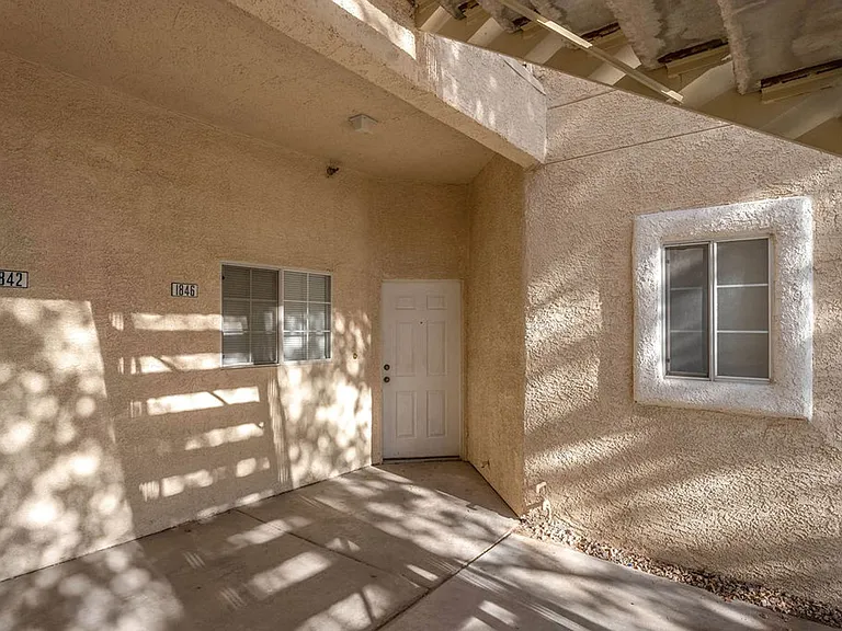 1846 Scimitar Dr — Photo 30