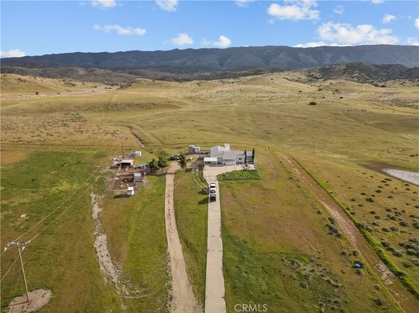 29860 Lancaster Rd, Lancaster, CA 93536