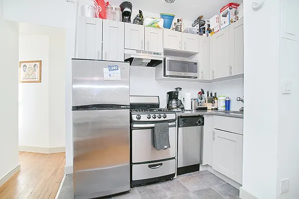 Rented by Living New York | media 11