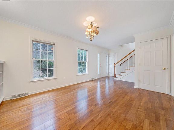 4th image of 7278 Carriage Hills Dr