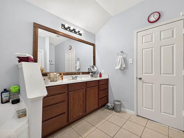 16123 Ducktail Ln — Photo 33