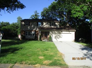 841 Exmoor Dr, Cincinnati, OH 45240