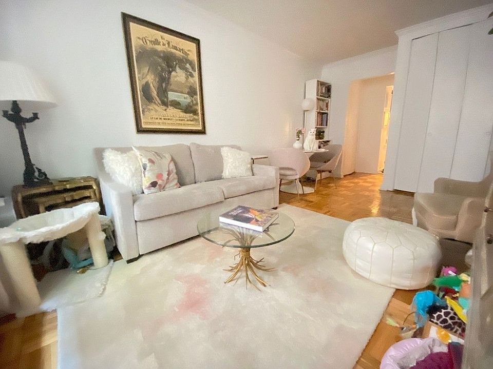 1st image of 164 E 78th St #4C