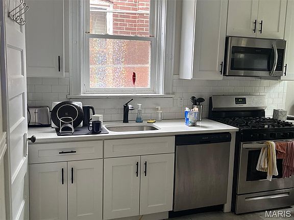 3rd image of 6027 McPherson Ave